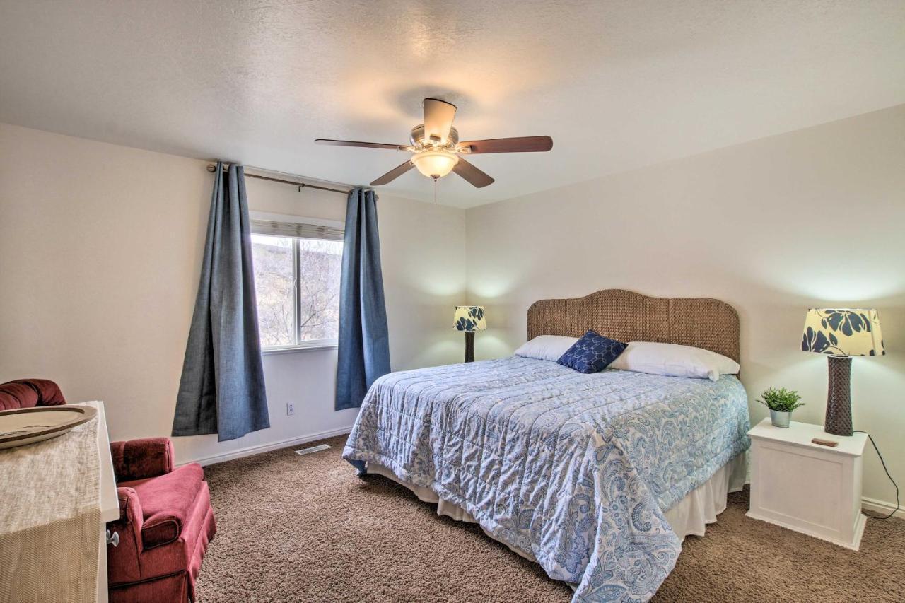 Spacious Garden City Townhome With Lake Views! Exterior foto
