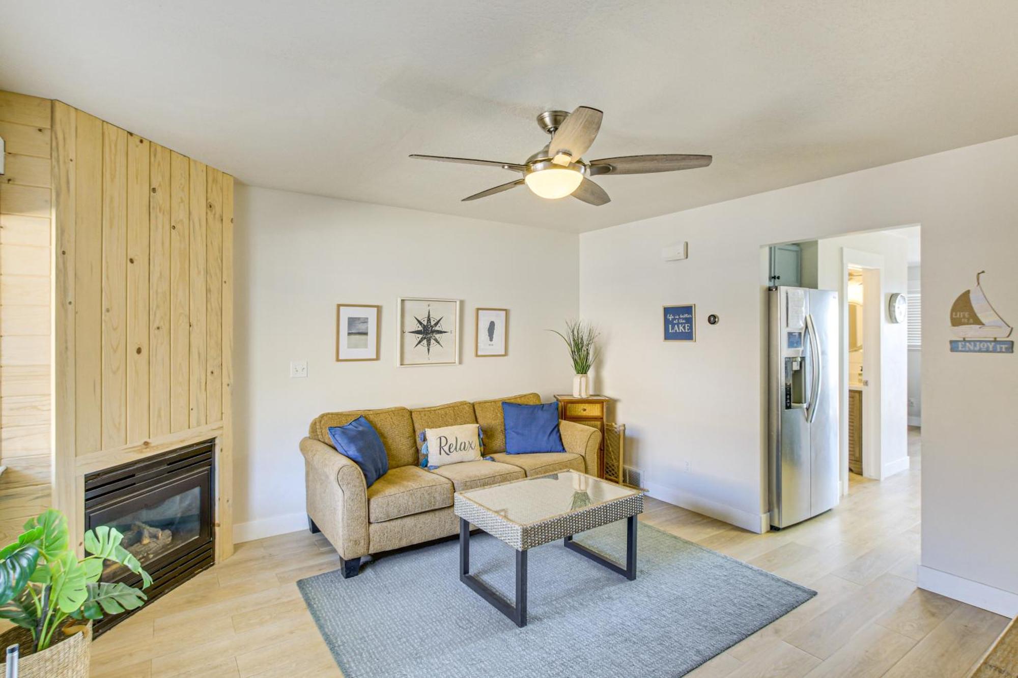 Spacious Garden City Townhome With Lake Views! Exterior foto